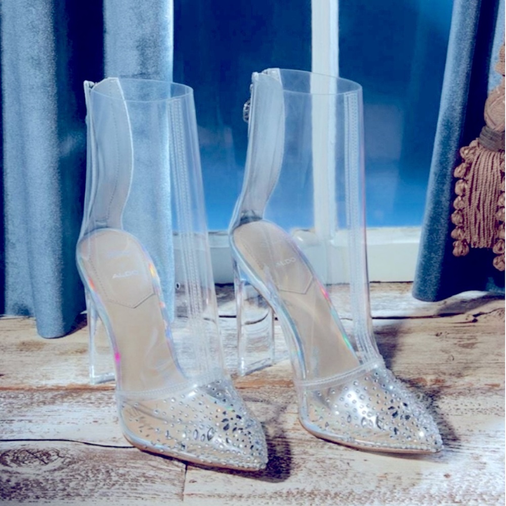 NWOB|Disney x Aldo Cinderella Glass Bootie, size 9